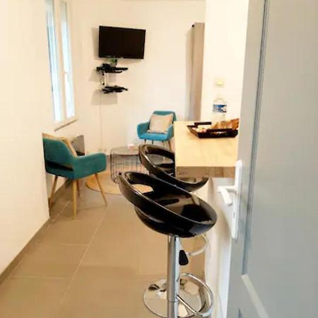 Apartamento Le Petit Charmeur, Parking, Wifi, Gare Flers  Exterior foto