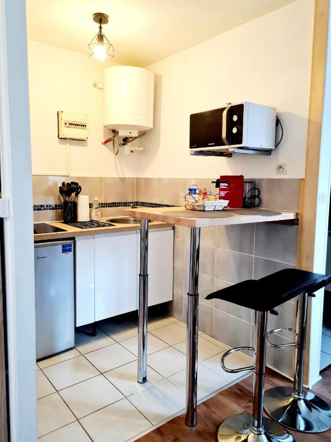 Apartamento Le Petit Charmeur, Parking, Wifi, Gare Flers  Exterior foto