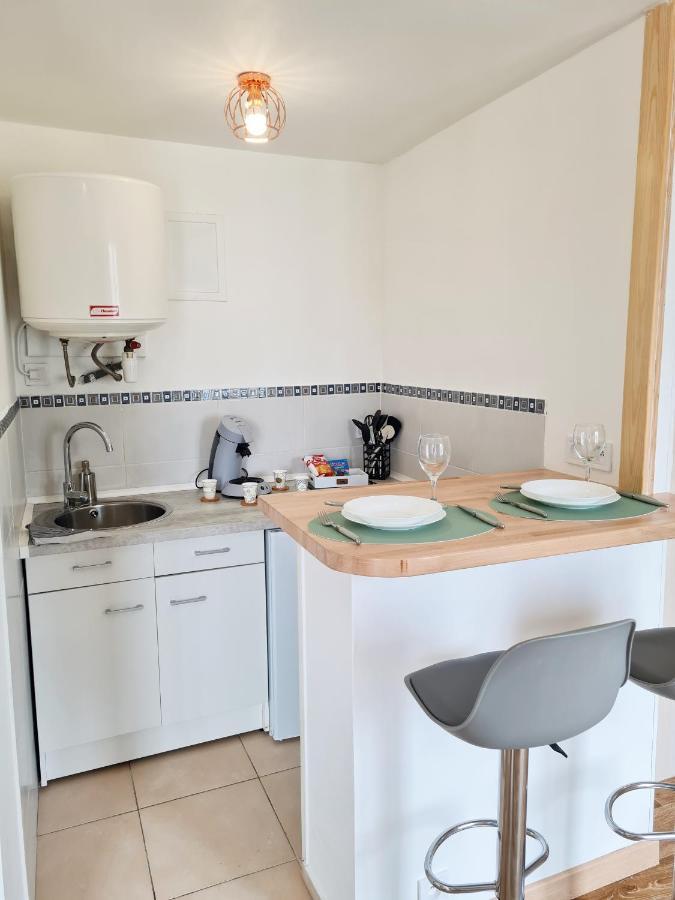 Apartamento Le Petit Charmeur, Parking, Wifi, Gare Flers  Exterior foto
